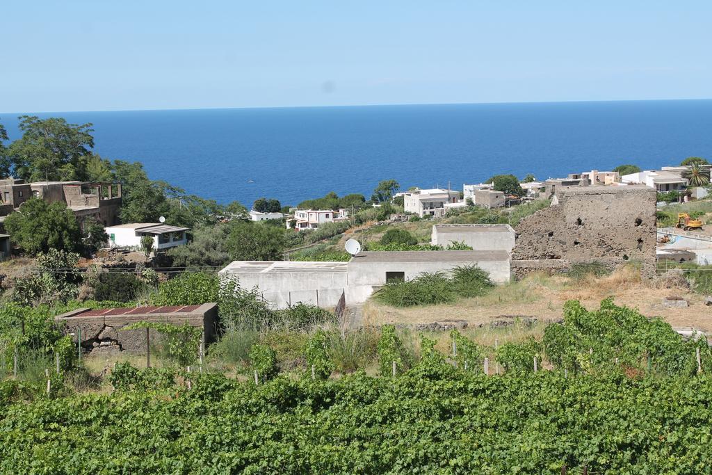 Casa Vacanze Dell'Avvocato Hotell Malfa  Eksteriør bilde